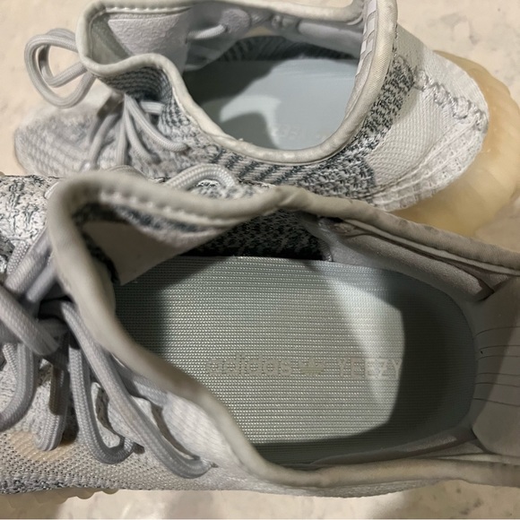 adidas Yeezy Boost 350 V2 Reflective Cloud White Size: 11 Original Box - Picture 11 of 15
